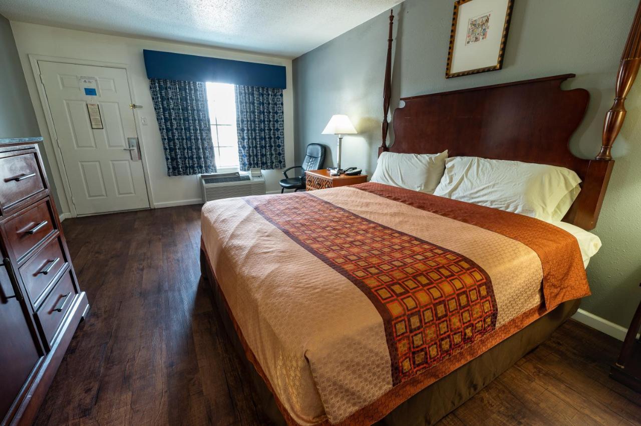 American Inn & Suites ראסלוויל מראה חיצוני תמונה